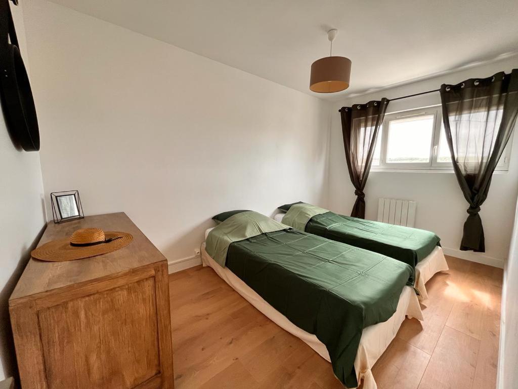 Duplex Familial Proche Gare Et Hyper Centre Ville Villepreux Luaran gambar