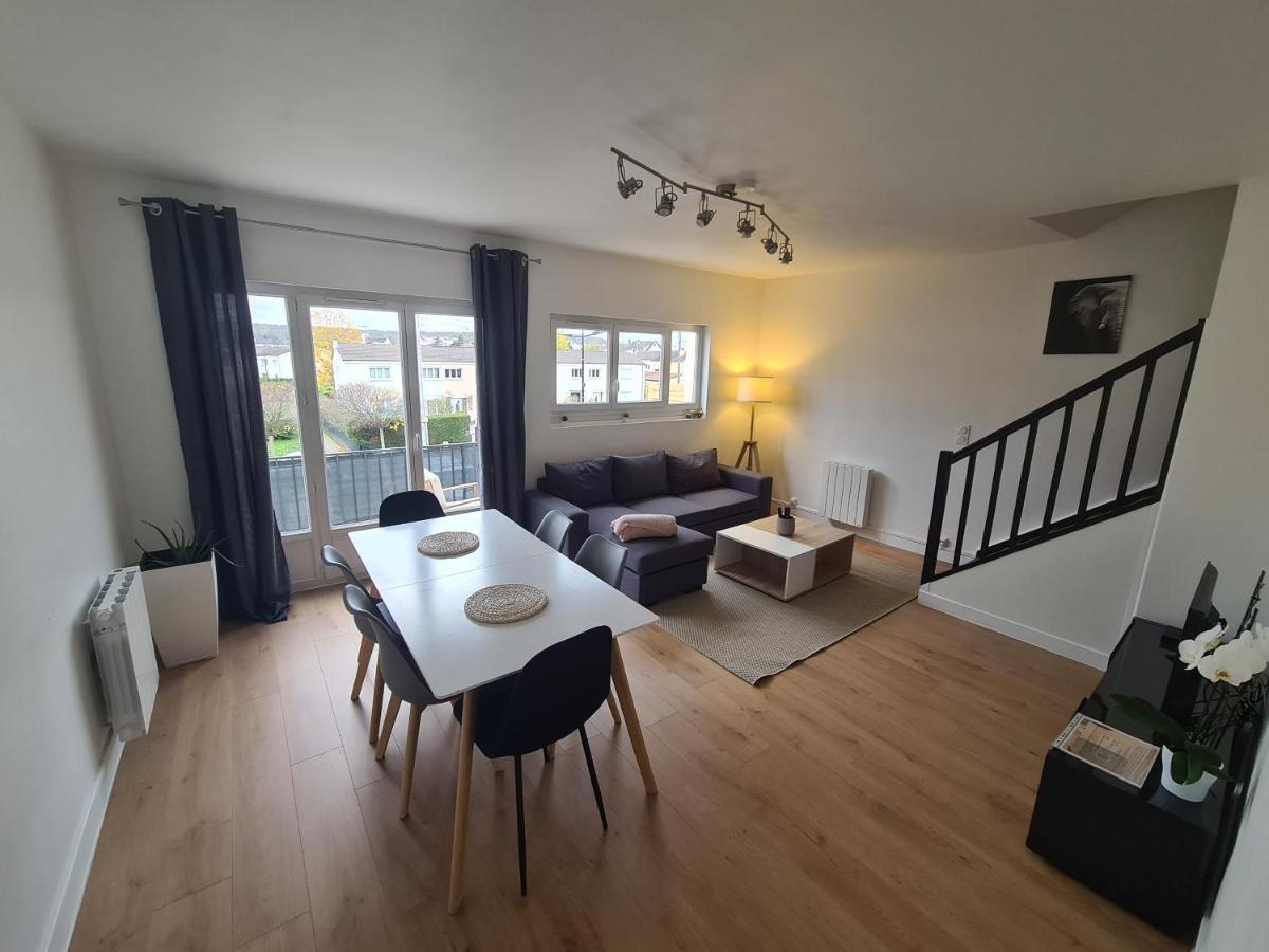 Duplex Familial Proche Gare Et Hyper Centre Ville Villepreux Luaran gambar